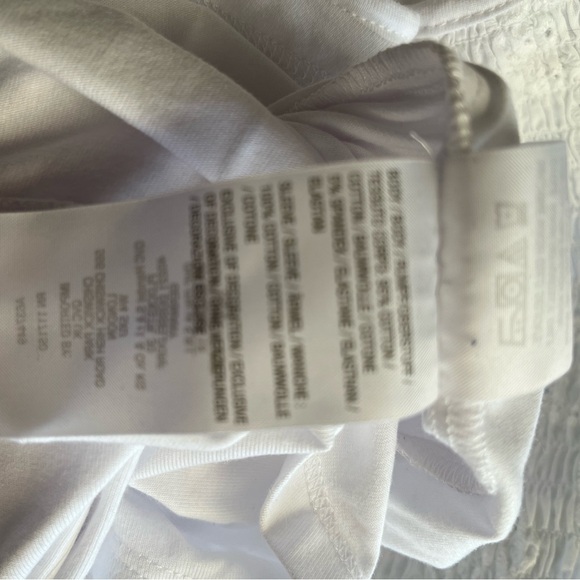 Eyelet Bouse - Picture 7 of 11